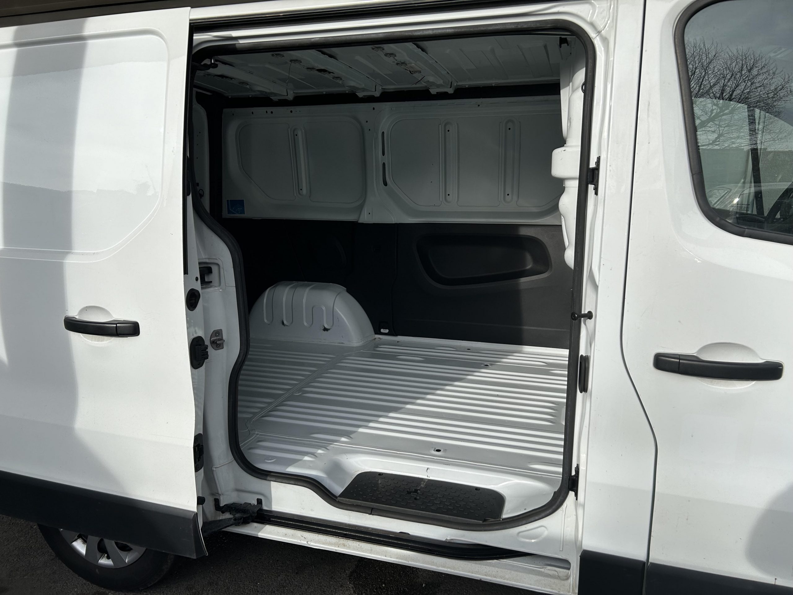 Renault Trafic Fourgon 2.0 DCI 120 cv L1H1 Grd Confort an.12/2019 1ere Main