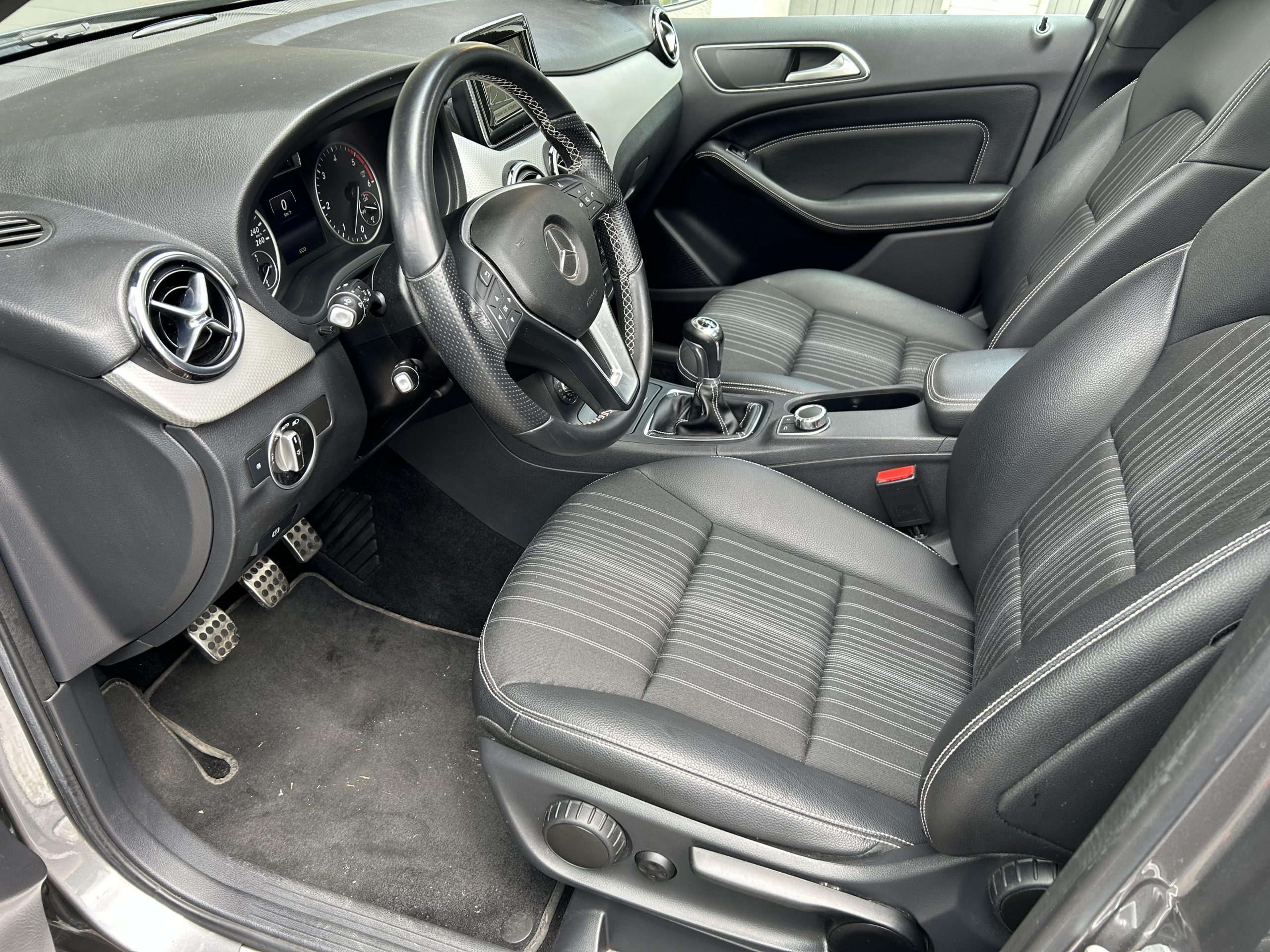 Mercedes-Benz Classe B200 CDI 136cv BlueEFFICIENCY Design T.O an.10/2013